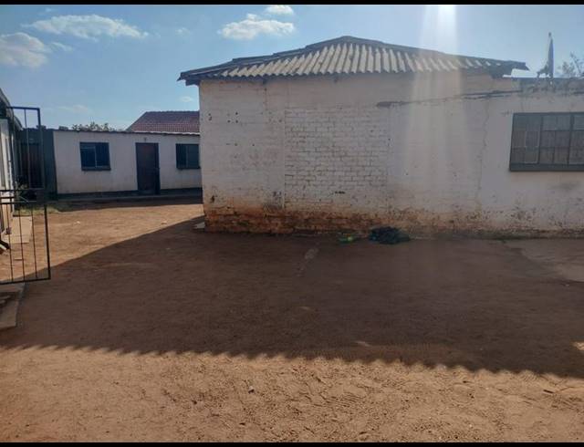 3 BEDROOM HOUSE FOR SALE IN SOSHANGUVE SOUTH